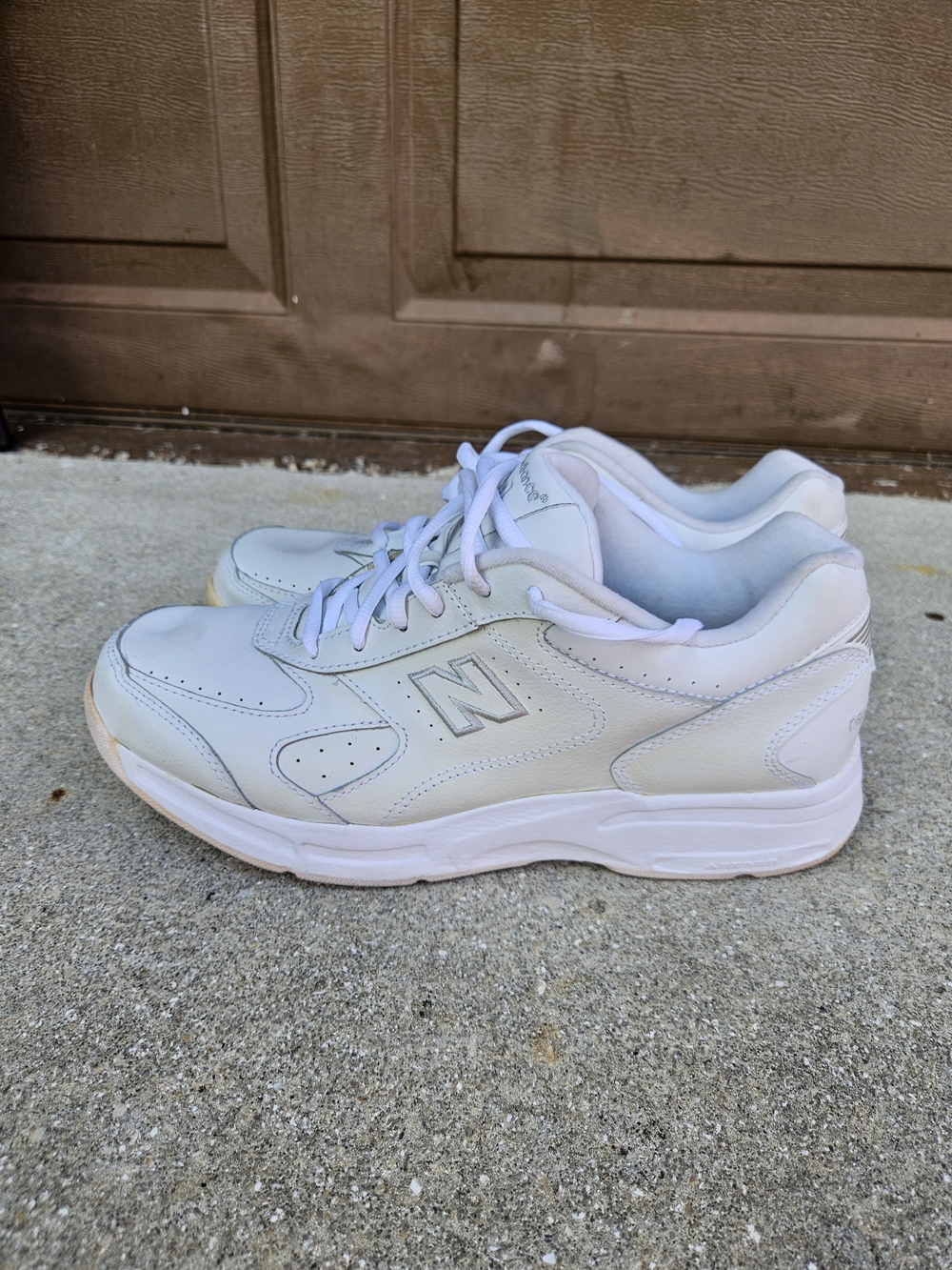 New Balance White Walking Comfort Shoes Size US 8 UK 7.5 EUR 41.5 Pre-owned